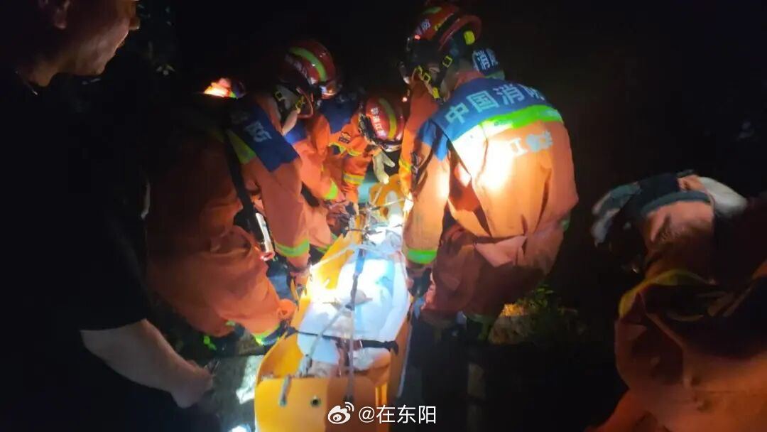 东阳身边事 近日，吴宁街道辖区山林内发生一起夜间登山突发险情，一名女子参与夜爬时