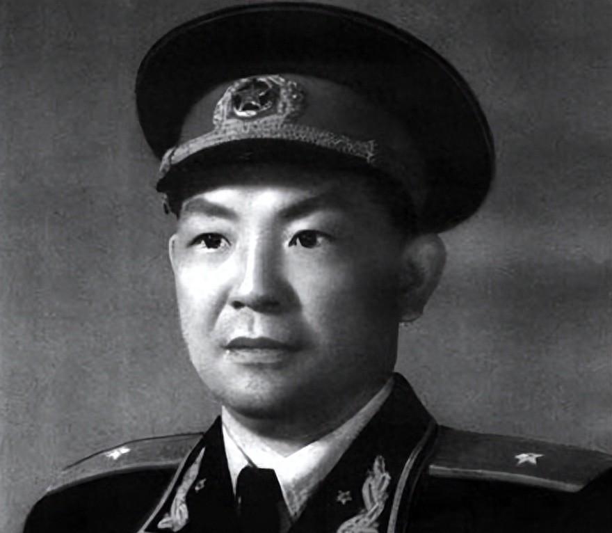 1944年谭友林认为自己配不上周恩来干女儿，罗瑞卿却坚决表示如果谈不成就不能工作
