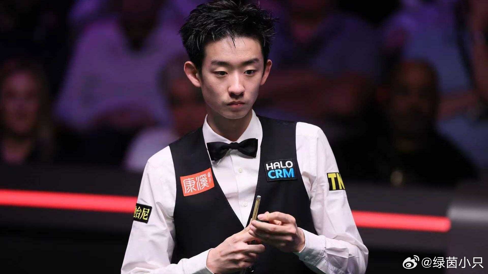 新科冠军绝境翻盘晋级深圳赛32强 绝境翻盘！吴宜泽3-0领先遭连追4局，5-4绝