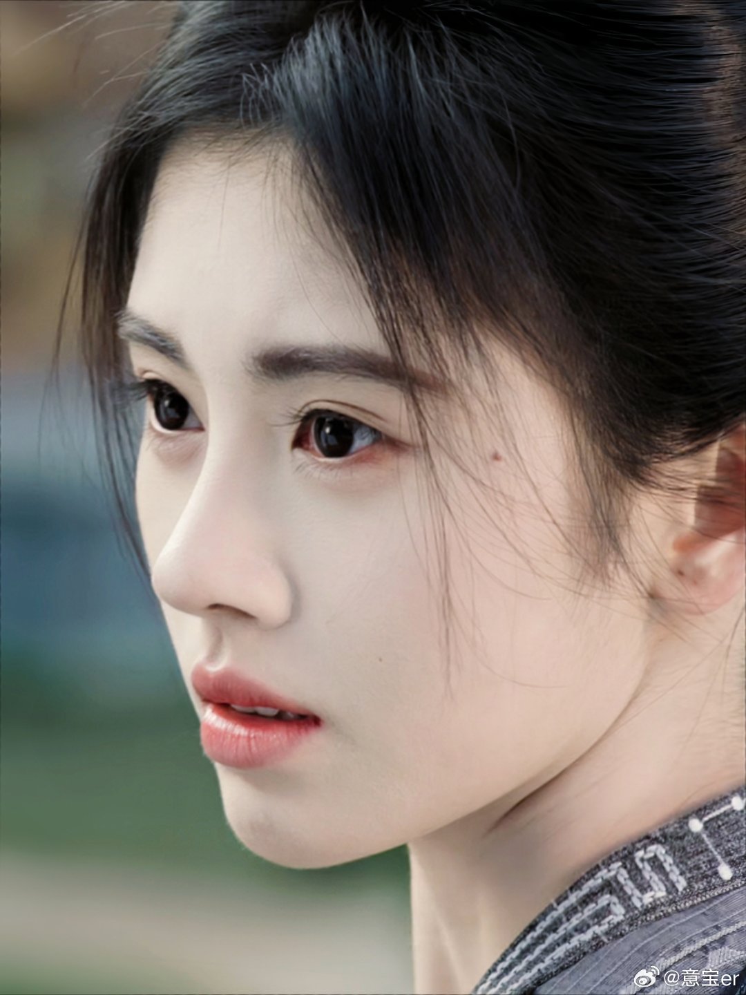 懵懂孤女褪去稚气-眼底生出坚韧锋芒|小棒槌鞠婧祎姜黎非  专栏 · 千香（自截.