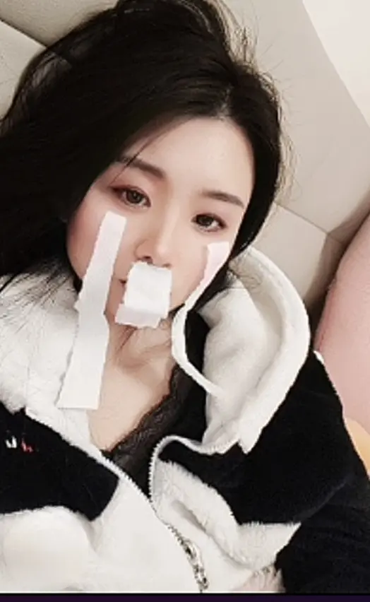 有人护着就是好，我这没人疼没人爱可怜了，被揍的惨目忍睹啊