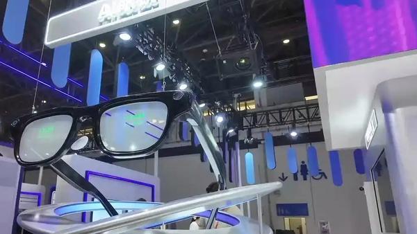 消博会已从单纯的展示窗口转变为吸引全球资本的强力磁石。五年间，超过70家头部企业