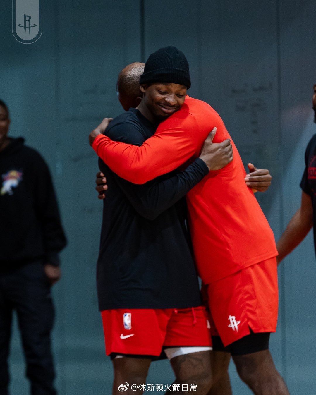泰特恢复训练，与老杰夫拥抱湖人vs火箭休斯顿火箭