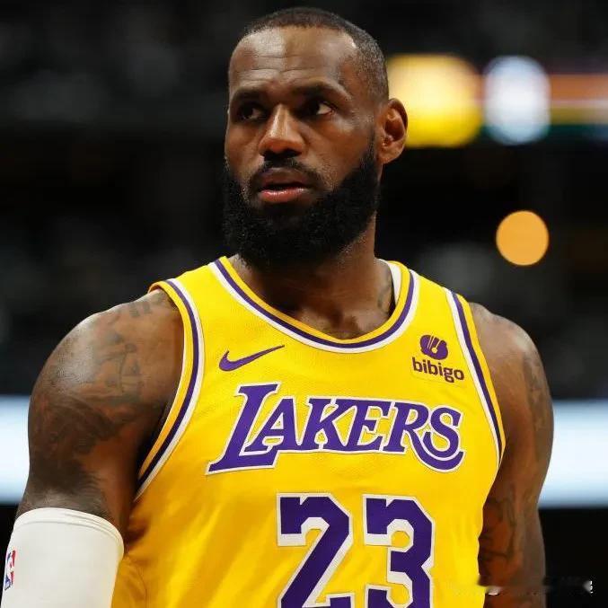 NBA历史上只有33支球队在系列赛中从0-2落后的情况下实现逆转。

勒布朗已经