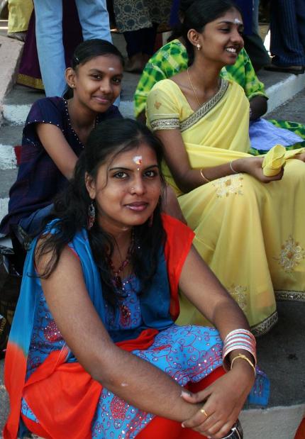 “如果你想遮住乳房，就必须先把税给交了！”这是印度的乳房税，有史以来最荒谬的税收