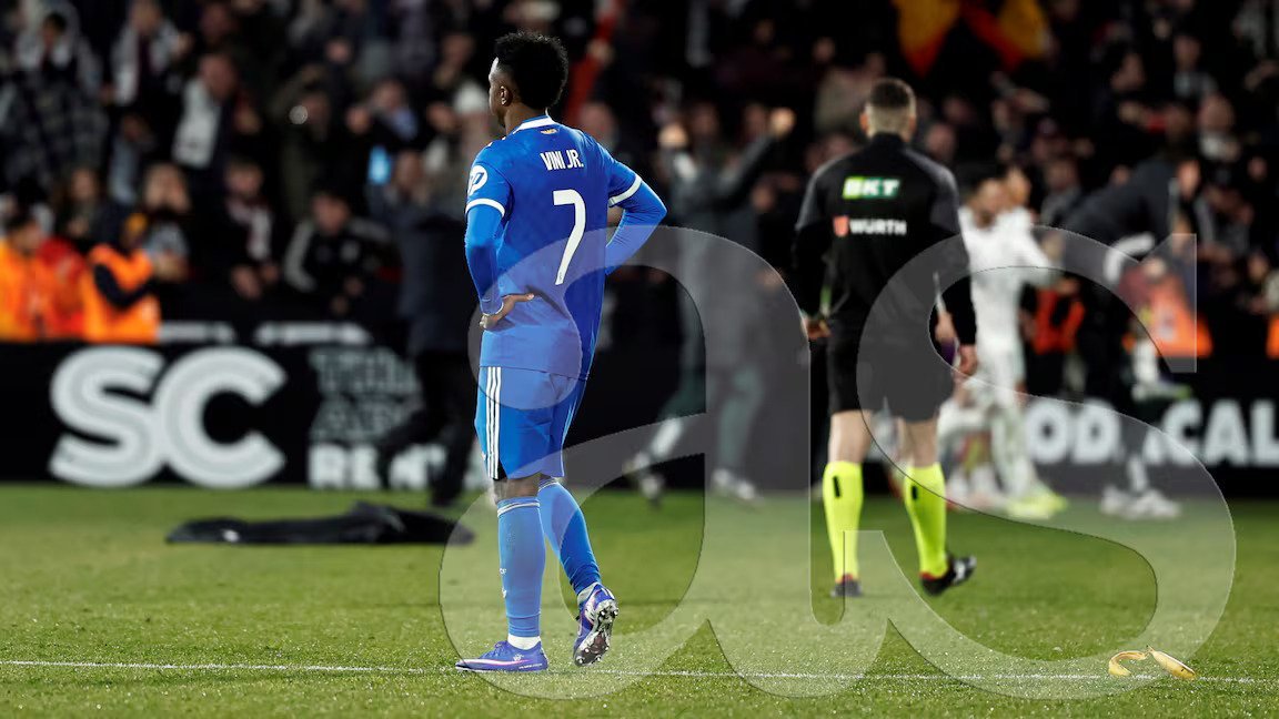 🚨阿斯报：昨晚，一名阿尔瓦塞特球迷向威尼修斯扔了一根香蕉。国王杯阿尔瓦塞特3比