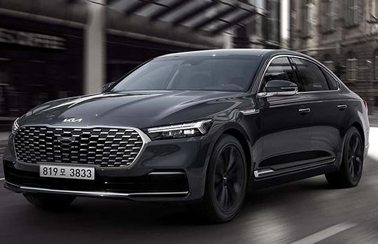 日前，新款起亚K9官图发布。外观方面，新款起亚K9前脸格栅采用更大尺寸设计，内部