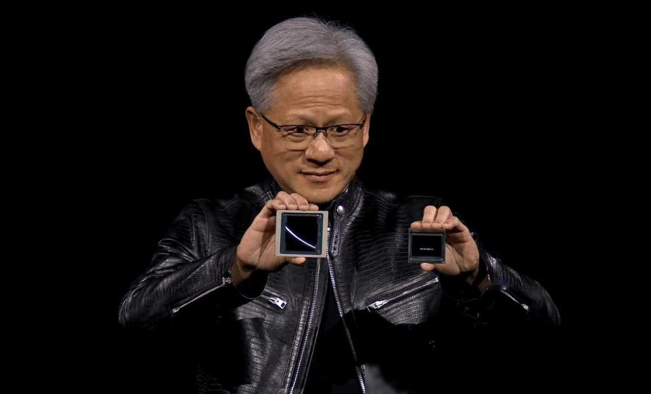 简直是“核弹”啊！老黄卷爆！英伟达刚刚发布的Blackwell，你知道这地表最强