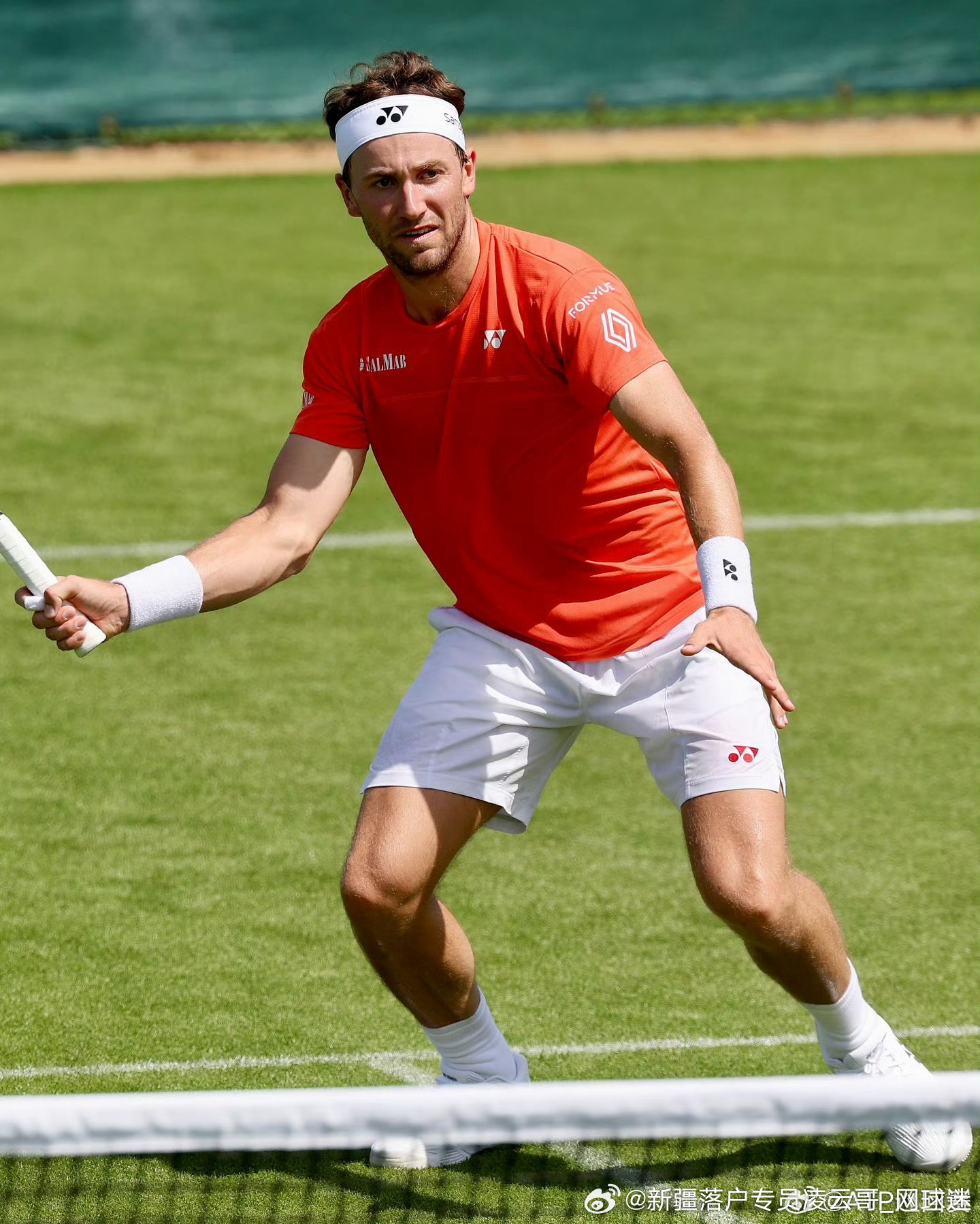 这片草地🌿，正在汇聚光芒 💫🎾😎📷：Tennis Legend🔥网来