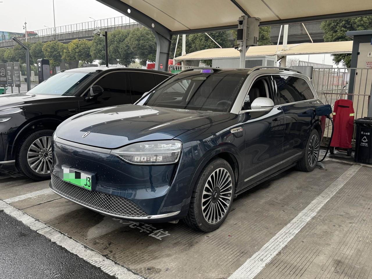 25款问界M9 100Ultra6座
开了300公里高速
关于这台车大哥有没有想