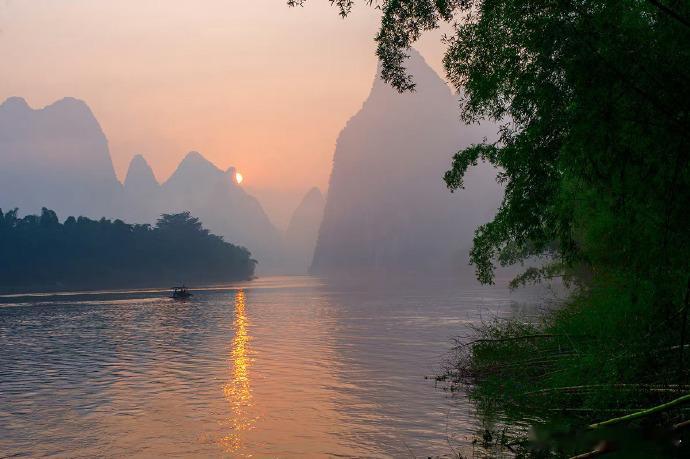 远山翠黛，近水含烟 .. 