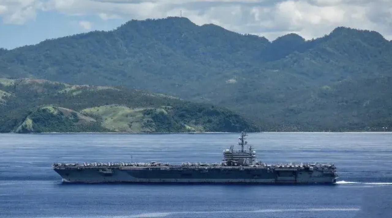 最近美国海军干了件挺让人意外的事，原本计划今年5月就要退役的“尼米兹”号航母，突