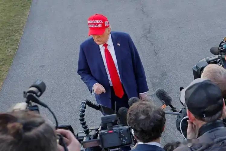 特朗普放话：北约叫我爸爸！北约东扩到此为止，欧洲要自立了
 
近日，特朗普政府发