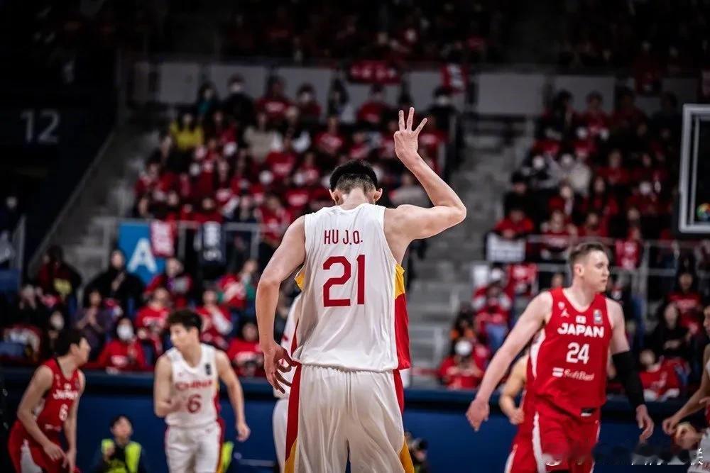 胡金秋上榜! 2025FIBA亚预赛第一窗口期效率值排行榜出炉!

据FIBA国