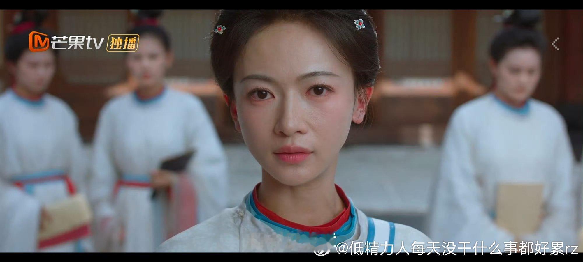 脸小略凶不挂肉是本来的长相滤镜在现在古偶里不算很大的我觉得状态还行了 