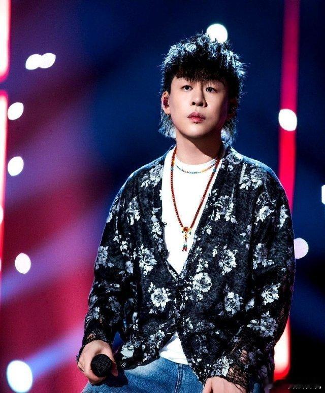 如果世⁠⁠上‏有⁠后悔药，《‏歌手》这季‏导演肯定第一个抢着吞。‎他犯‏‎的‎最