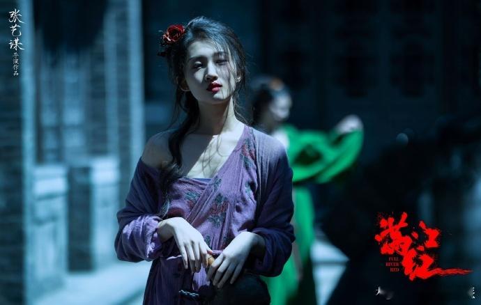 演员3路透王佳怡再现瑶琴  王佳怡以瑶琴造型惊艳亮相，瞬间将我们带回了那个充满故