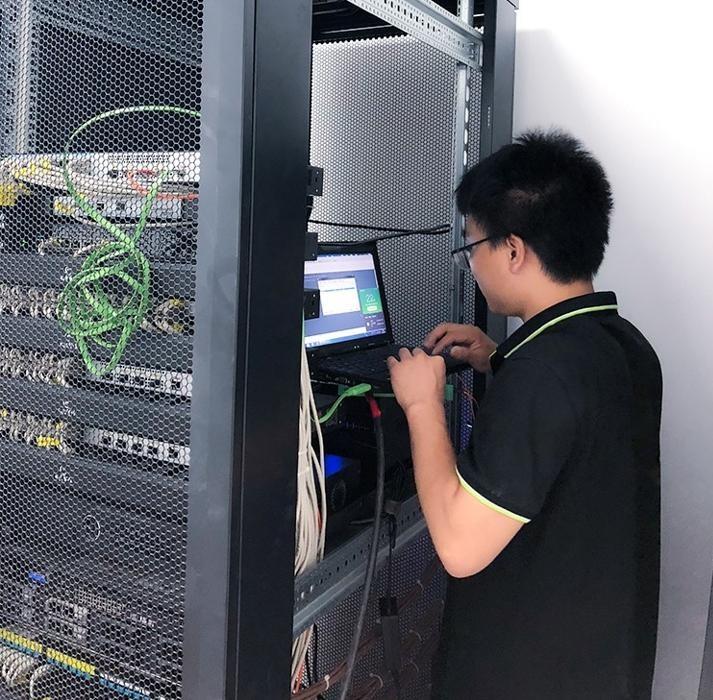 如今，集成商的选型标准聚焦高效、省心、可靠。国产化替代进程中，系统迁移的复杂性和