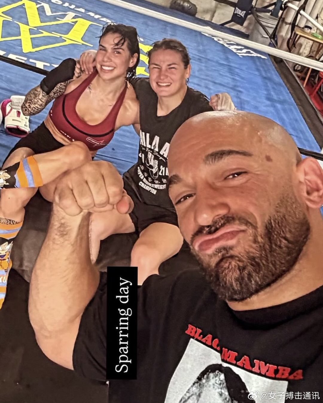 UFC 网红拳击手Jully Poca 签约于 Jake Paul 旗下的 Mo