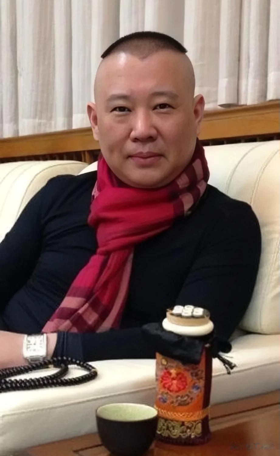 郭德纲最为犀利的十大语录大盘点:

1.“百杯不醉”、“一直喝”的人是不存在的，