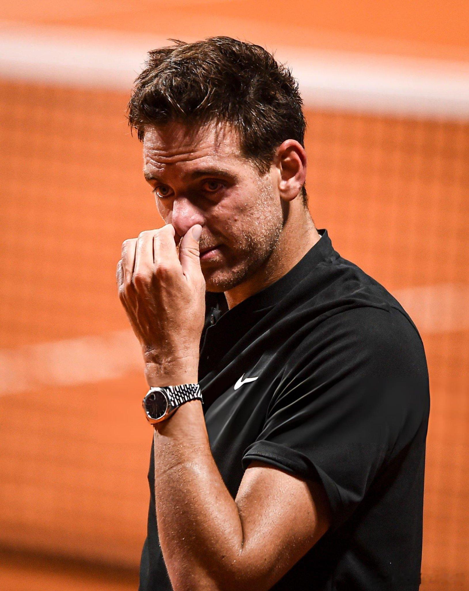 德尔波特罗： “最难的莫过于接受我的身体再也无法陪伴我，我必须退役的事实。我仅仅