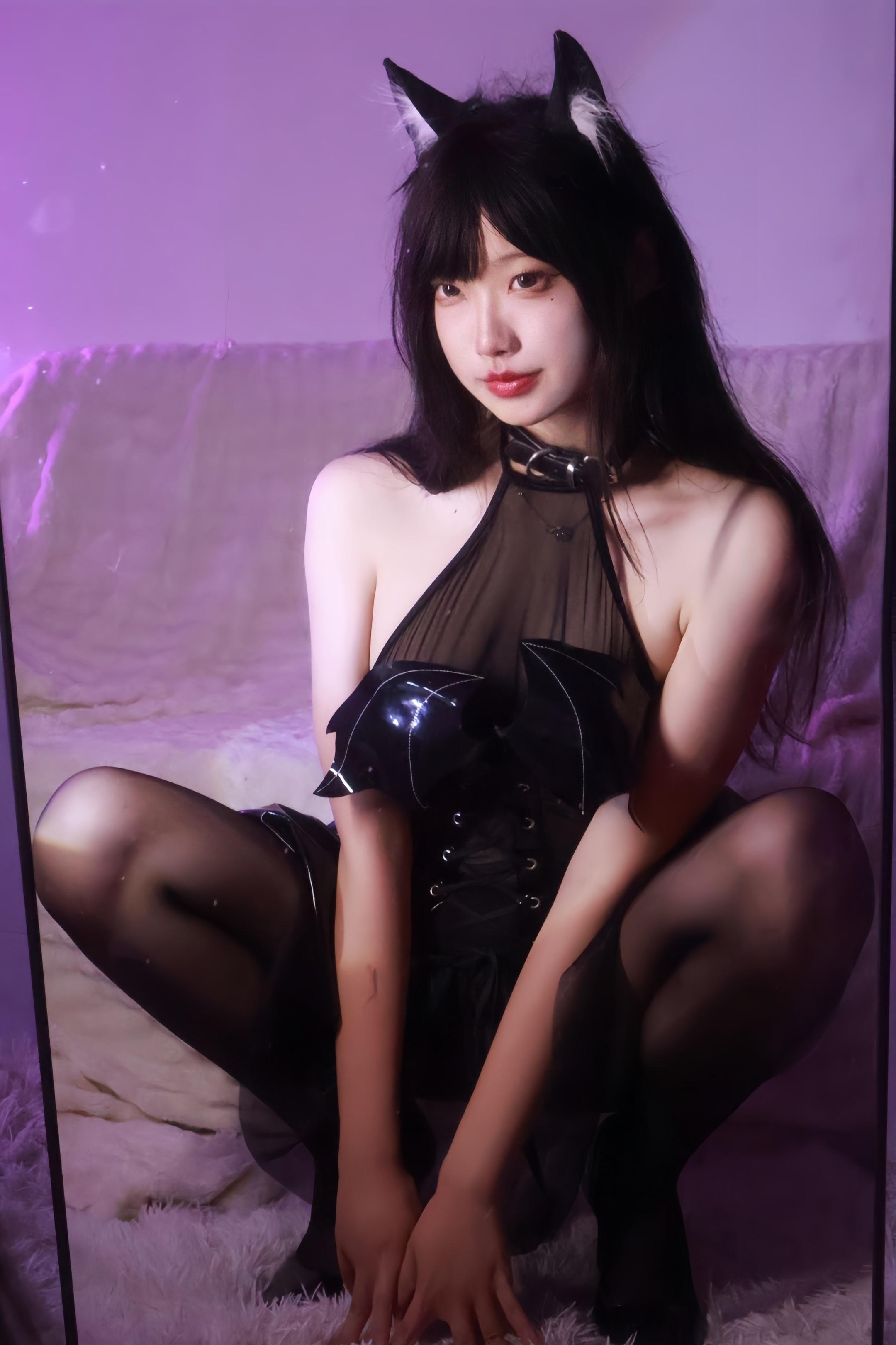 暗黑猫猫。