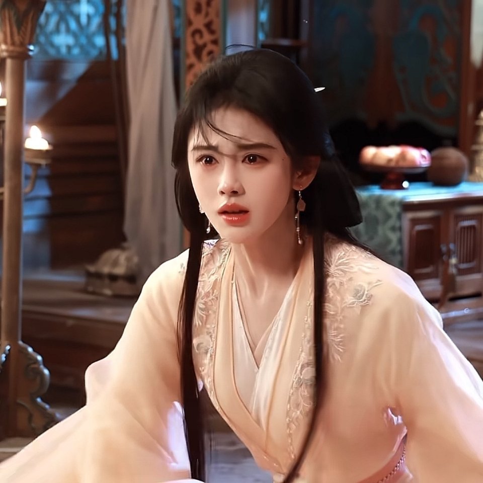jjy鞠婧祎苏绿夏  jjy鞠婧祎万花世界  “能有一次遇见 ，再难也值得。”?