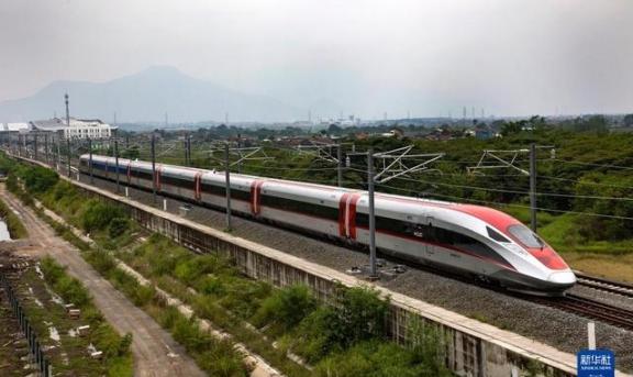 越南已经全方位无死角的彻底慌了！南北高铁一整套组合拳打完了，中国没上当，越南已经