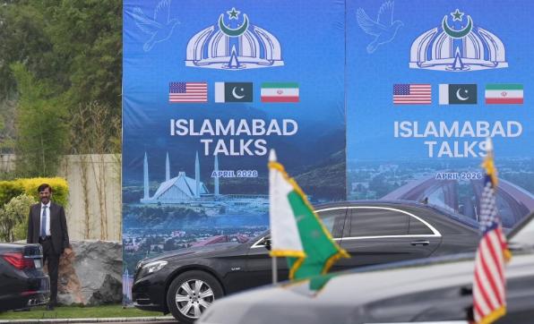 太打脸！特朗普刚放话要谈判，伊朗直接浇了一盆冷水，场面尴尬到能抠出三室一厅。根据