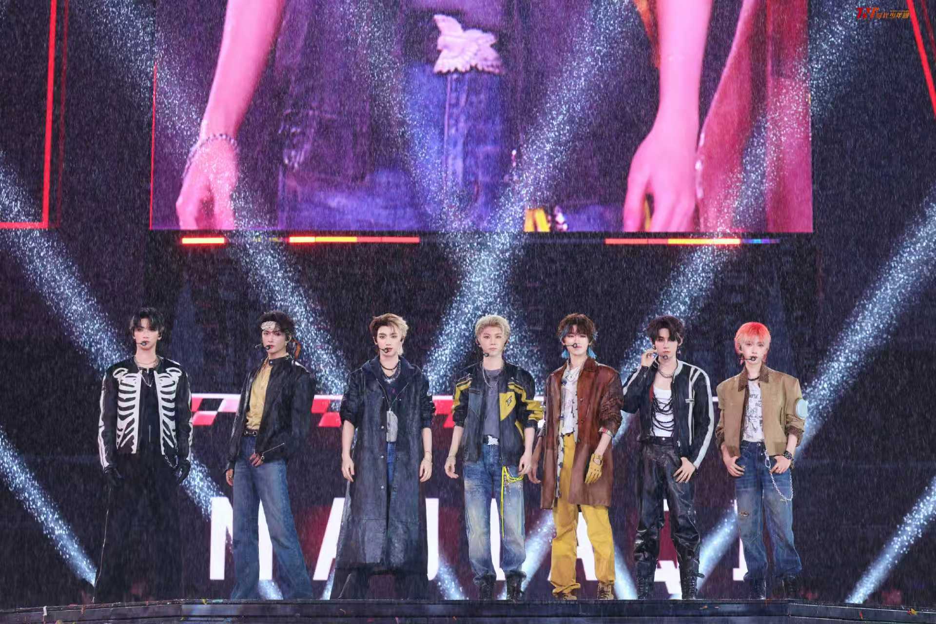 时代少年团广州演唱会LIVE专辑上线时代少年团再度聆听并肩启程的轰鸣回响 时代少