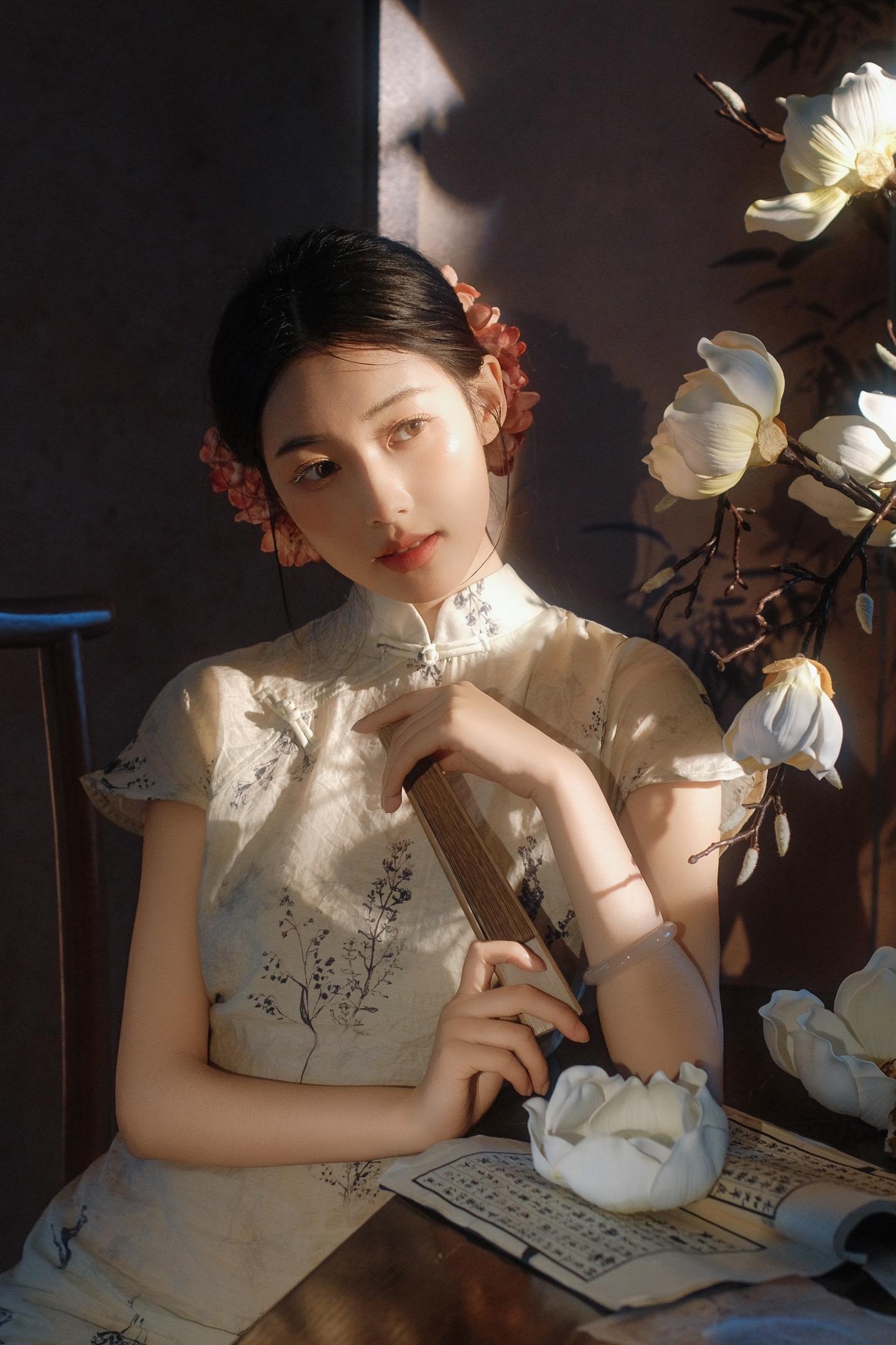 “典雅东方 风花为序”