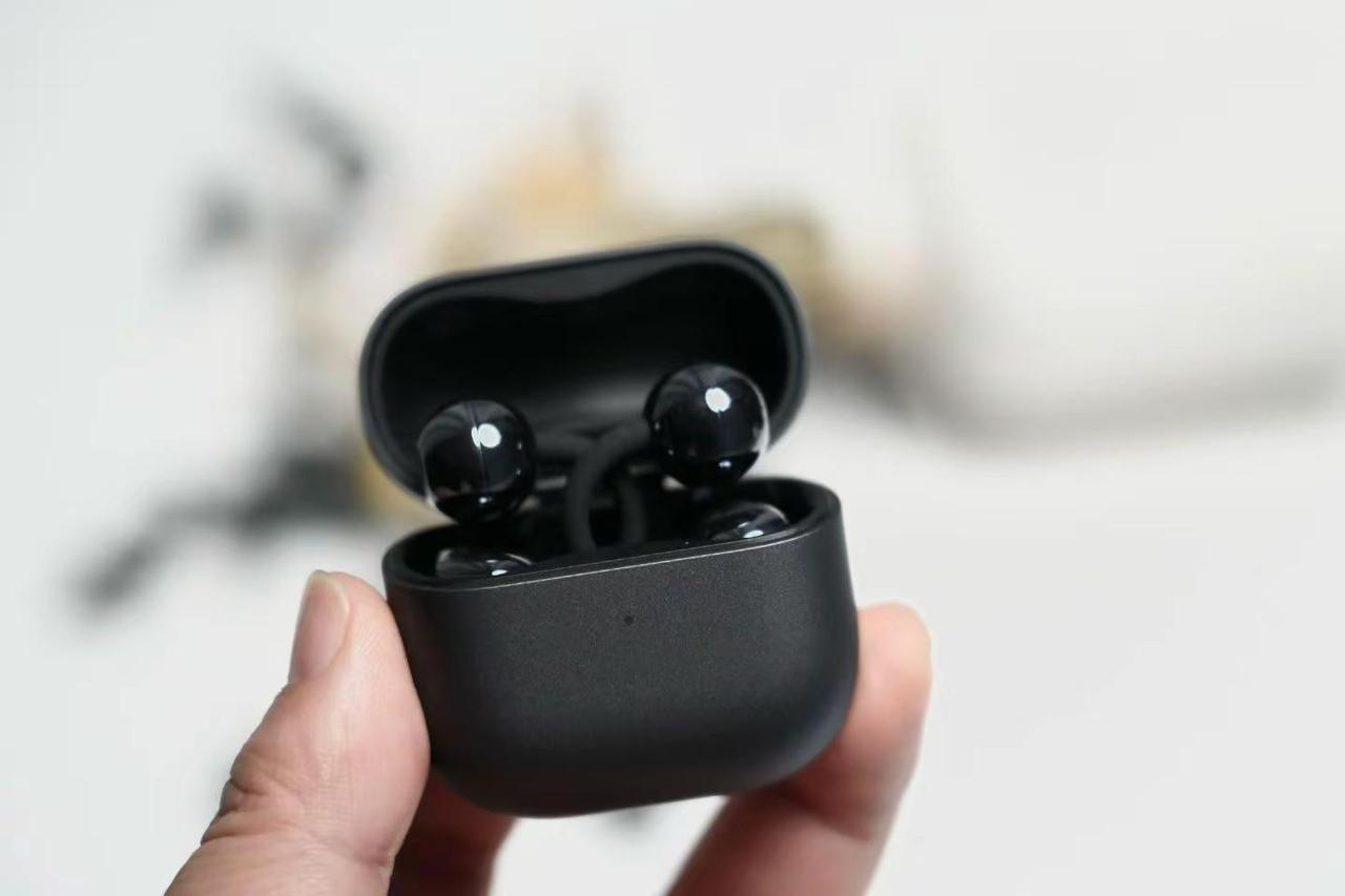 华为FreeClip 2耳机到手。华为FreeClip 2耳机小巧精致，颜值也很