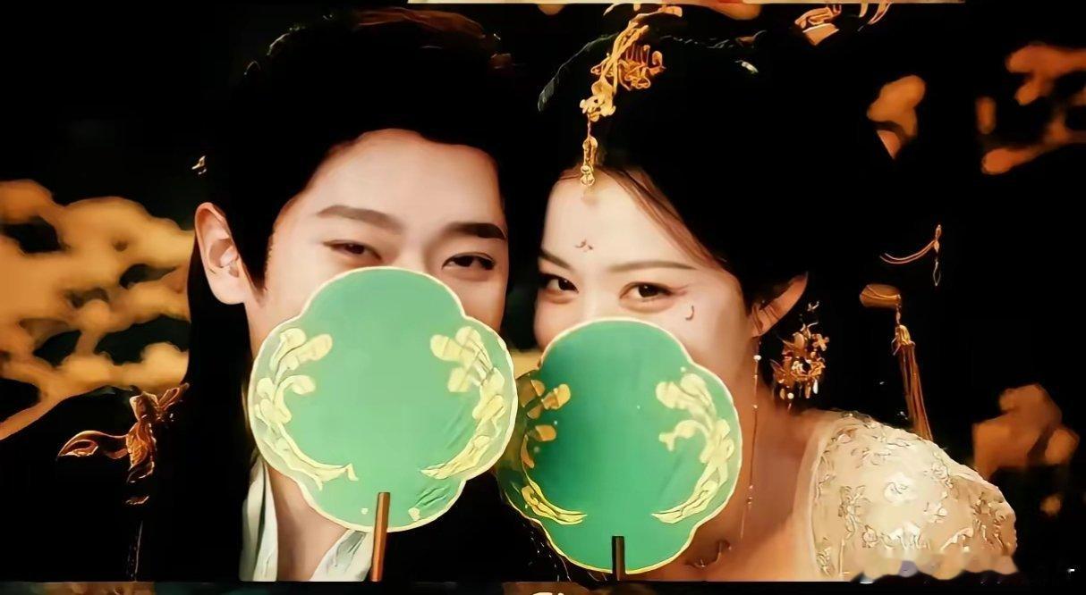 我真的真香了！《成何体统》太好看了！就爱这种轻松搞笑的小甜剧，男女主颜值又高，看