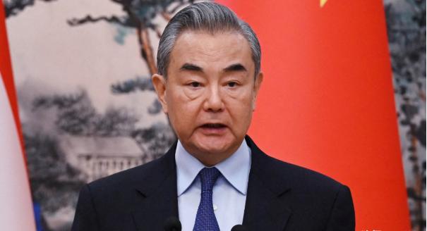 不等了，英国主动找中国！
北京时间3月19日，英国一通电话打到了中国，希望能够和