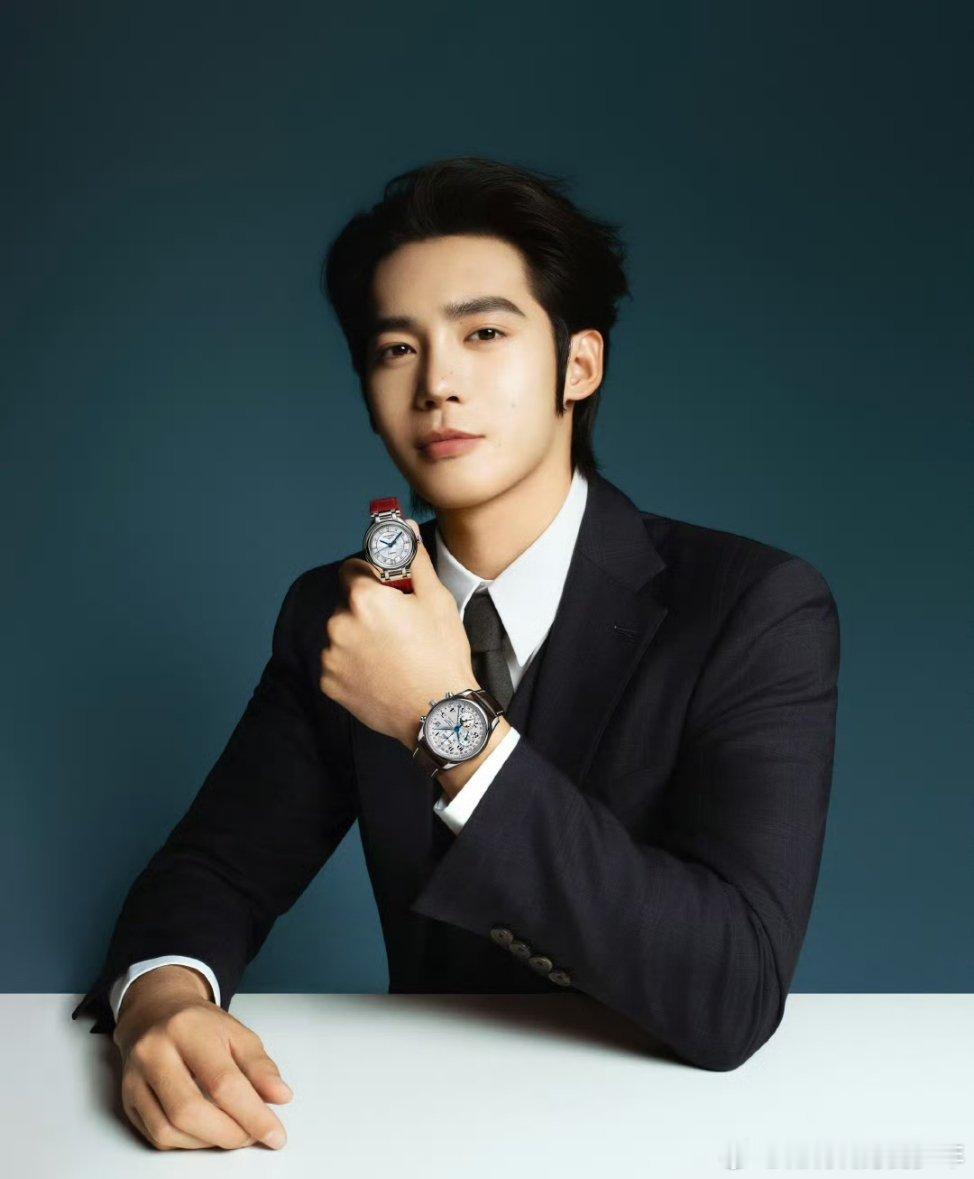 于适浪琴物料大片 ！这高级的帅啊