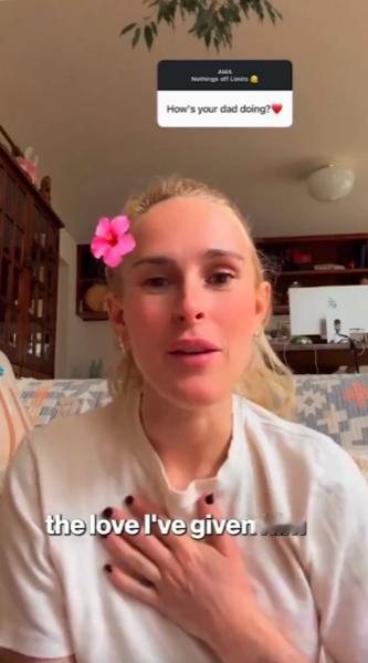 【美国动作巨星布鲁斯·威利斯的女儿谈到这位演员与严重痴呆症作斗争的病情时说：“我