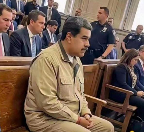 马杜罗已不再是总统，成了美国的“烫手山芋”！
美国曾高调指控委内瑞拉总统马杜罗贩