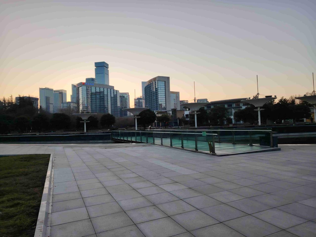 教师的职称评定应以教龄为主
陈皮若无年份，不能称其为陈皮
醋若无年份，不能称其为