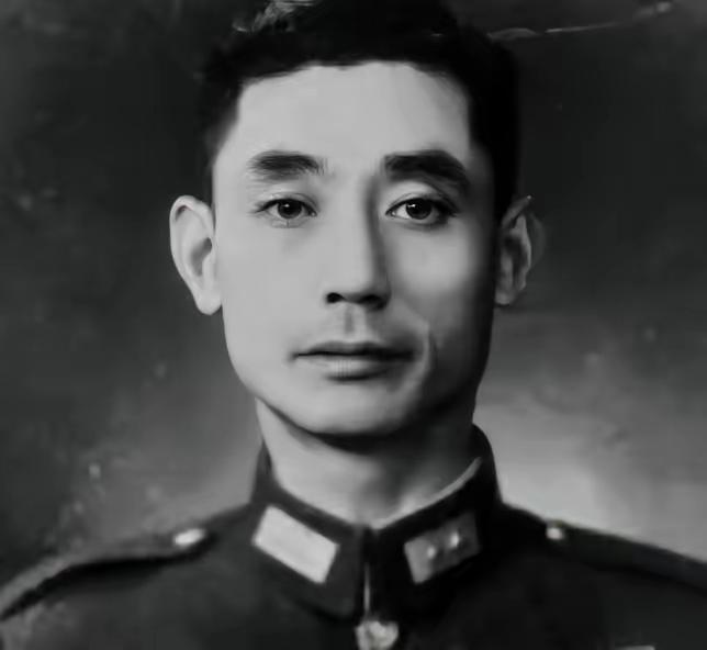 1981年，已退休的郭汝瑰来到南京杜聿明的家中。杜聿明曾是国民党著名将领，而郭汝