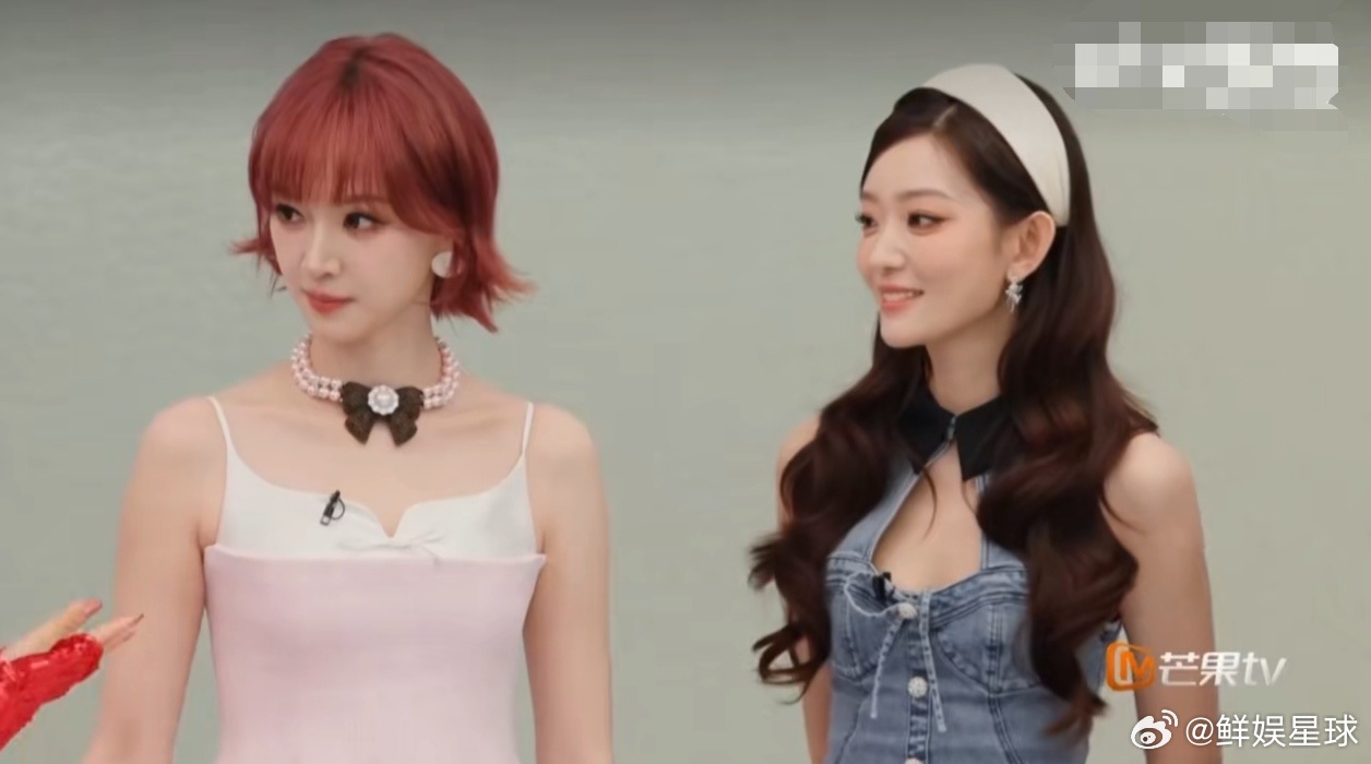 谢娜齐思钧这捂嘴速度，是怕灿灿把内娱底裤都抖出来吗？全开麦直播首秀就这么刺激！谢