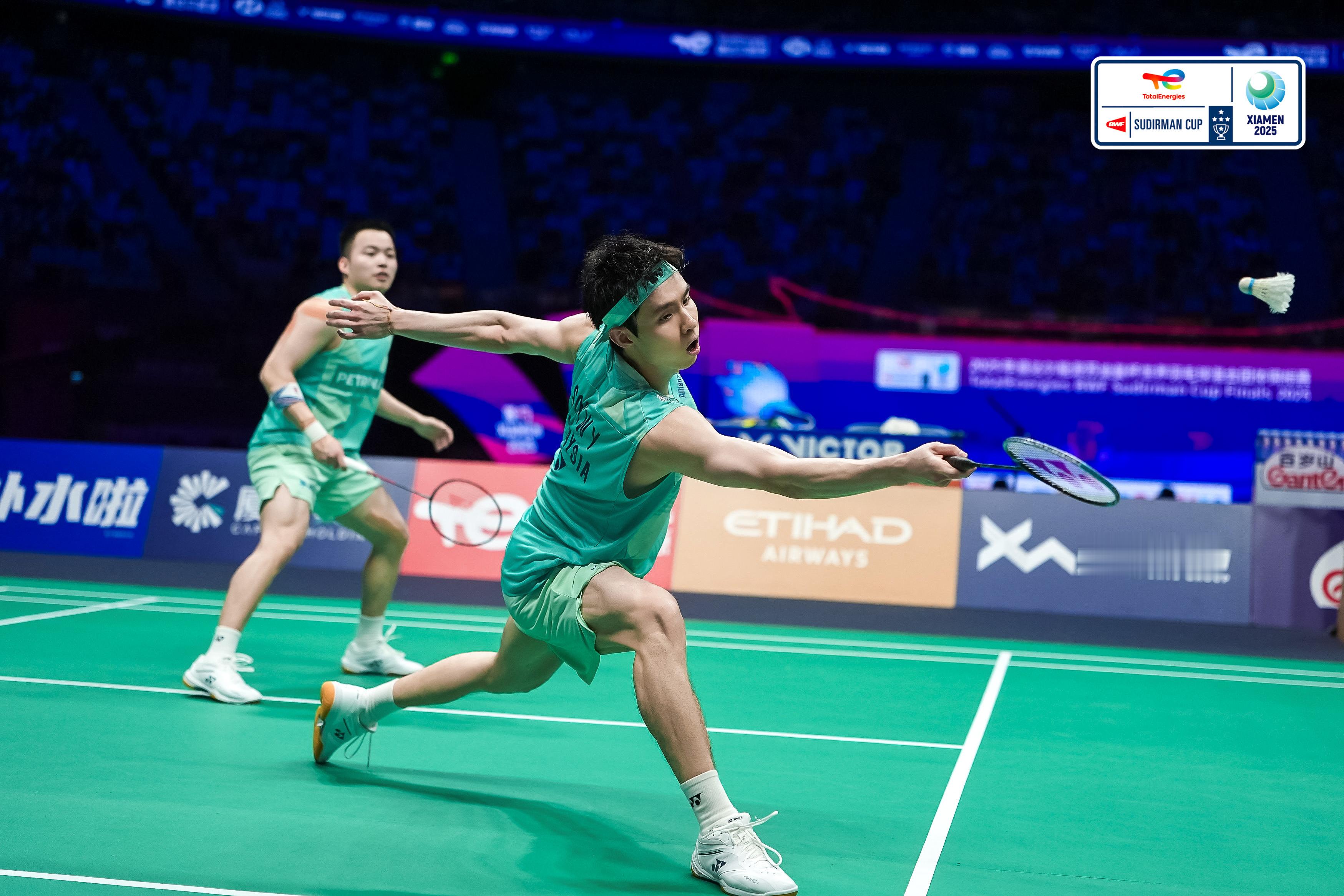 谢定峰/苏伟译🇲🇾 21-15、21-16 🏴󠁧󠁢󠁳󠁣󠁴󠁿格里