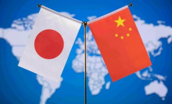 日本的焦虑掩都掩盖不住！6月20日，日本产经新闻刊文声称，对美国总统唐纳德·特朗