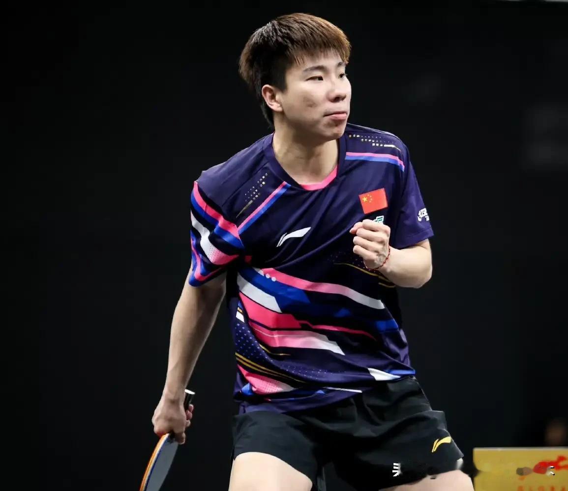新科世界冠军徐瑛彬开年首站比赛成绩很不理想！
单打连资格赛都没过，1比3输给了罗