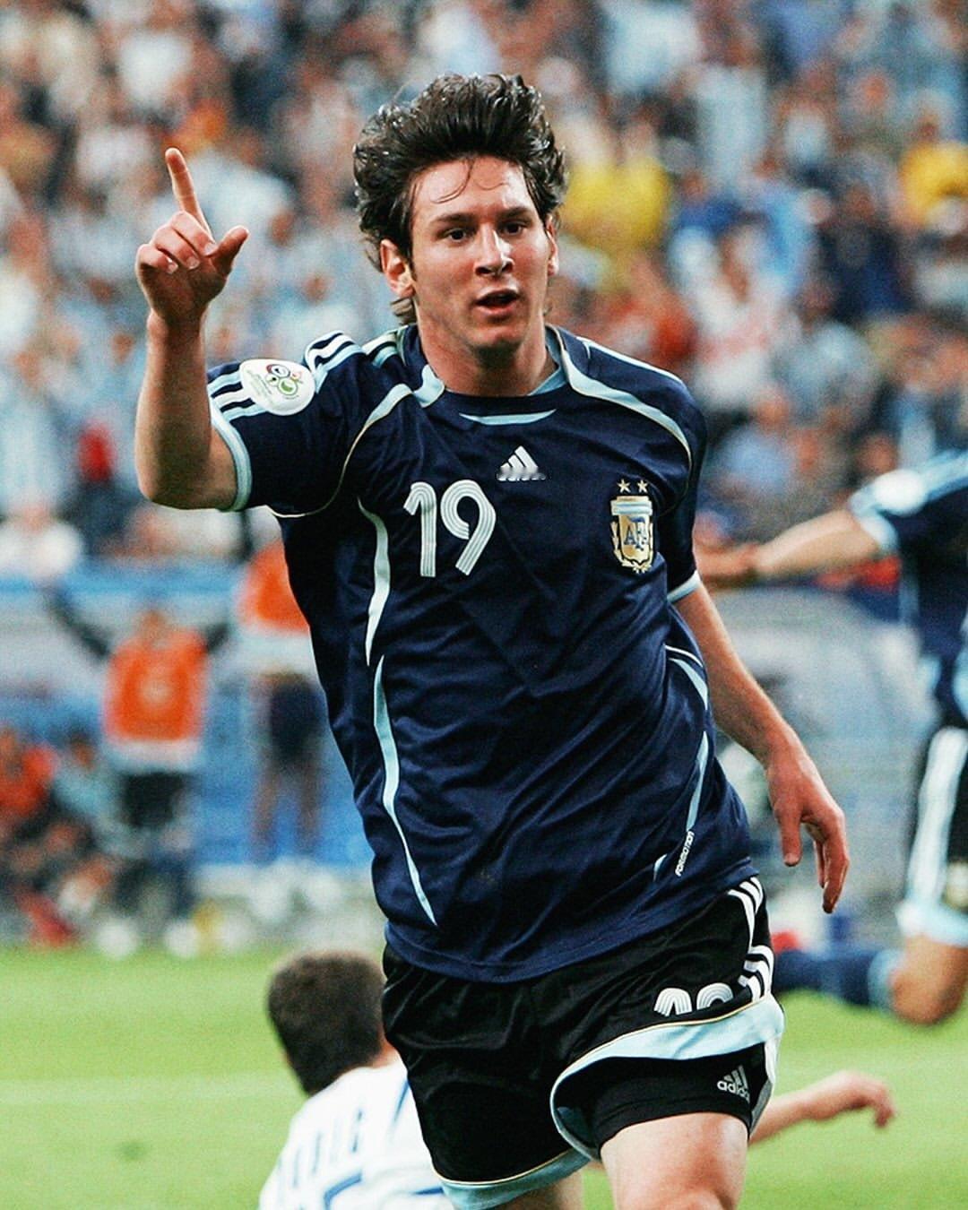 FIFA世界杯官方:谢谢你，里奥。🇦🇷❤️ ​​​