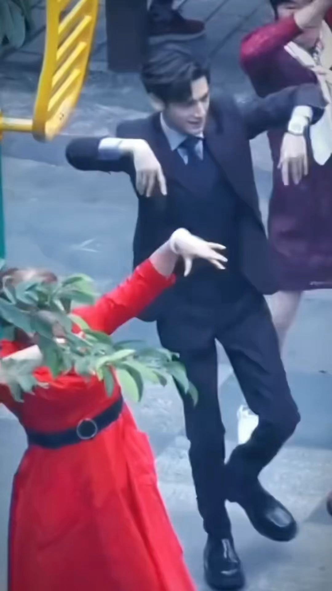 罗云熙提前感受上了退休生活