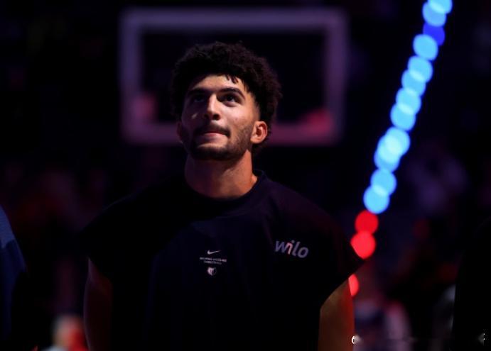 NBA常规赛，灰熊半场58-58开拓者。探花秀卡梅隆·布泽尔上半场出战15分钟3