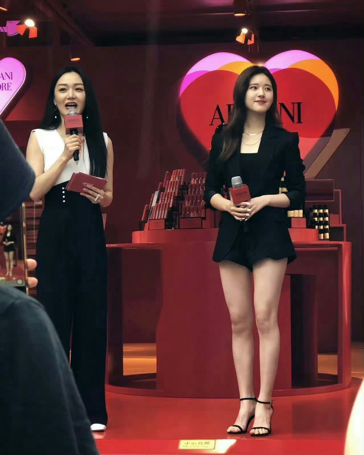 赵露思大腿看着好健康啊[色][色]   