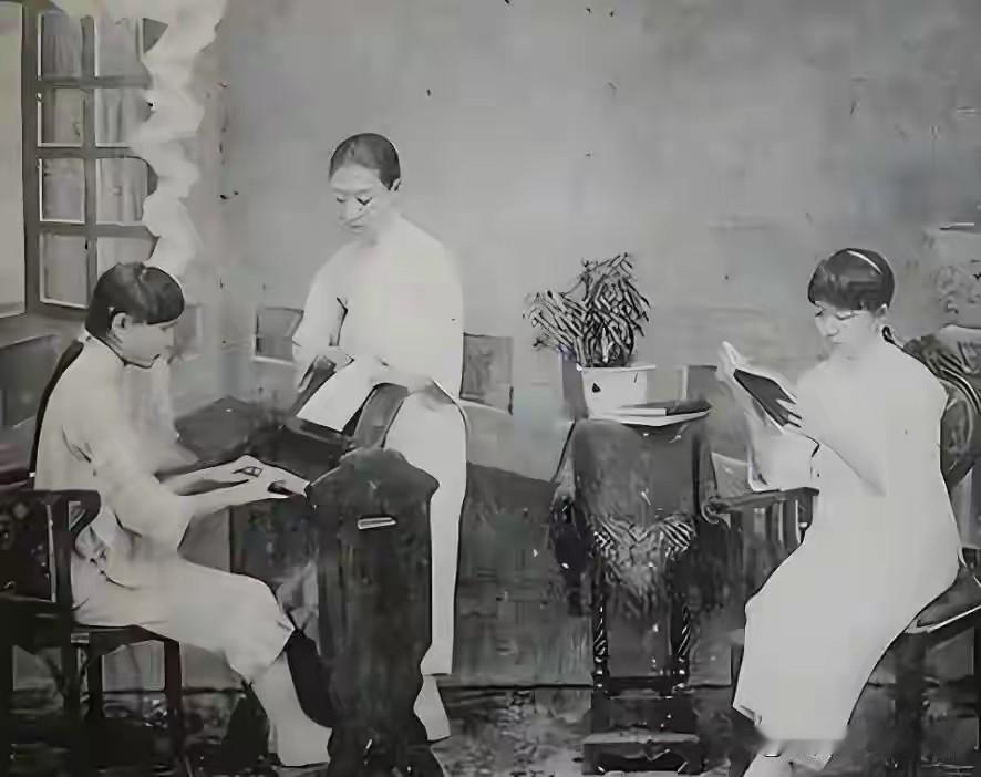 1928年冬天盛爱颐把亲哥哥告上法庭的时候上海滩的报纸都炸了。一个大小姐跟自家兄