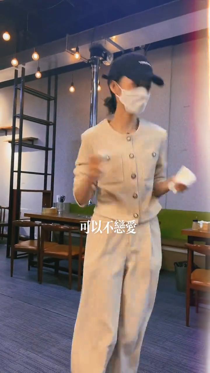 可以不恋爱，但不能没有饭搭子。