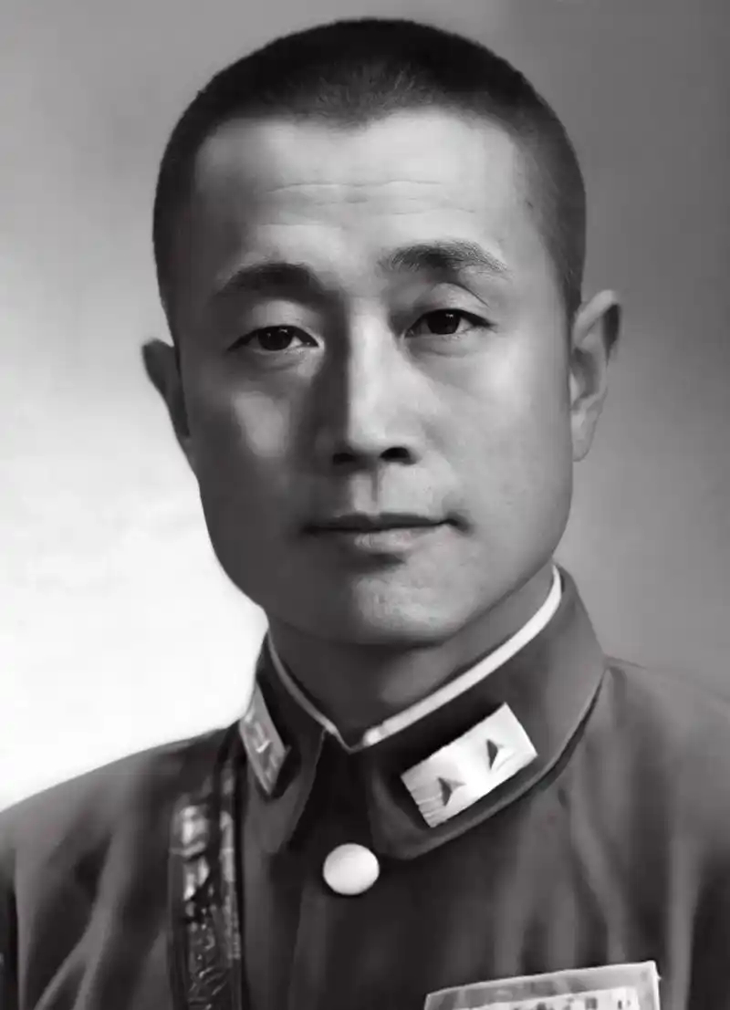 【有意思的思考题】谁能历数一下：杜聿明军旅生涯，有几次大的判断和行动失败？都是什